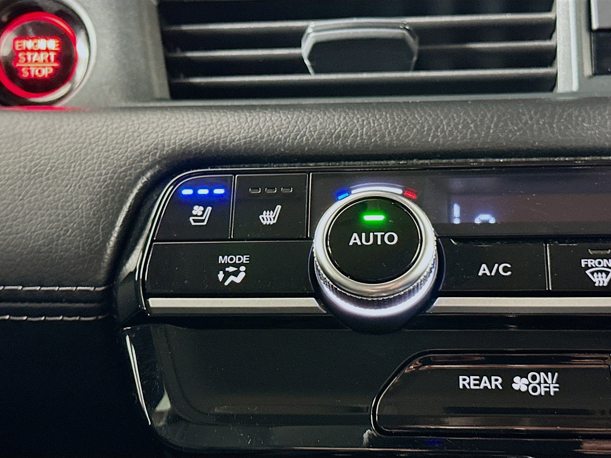 Used 2023 Honda Pilot Elite image 26