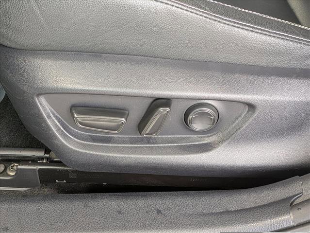 Used 2025 Toyota Camry SE FWD image 18