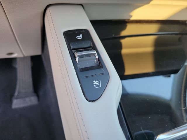 Used 2022 Kia Telluride EX w/ EX Premium Package AWD/4WD image 25