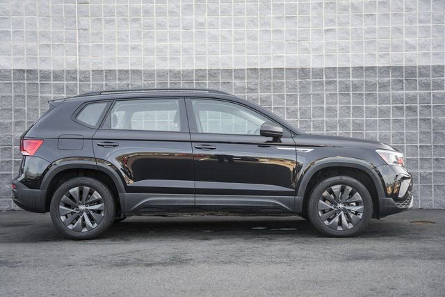 Used 2024 Volkswagen Taos S w/ MDO Package image 4