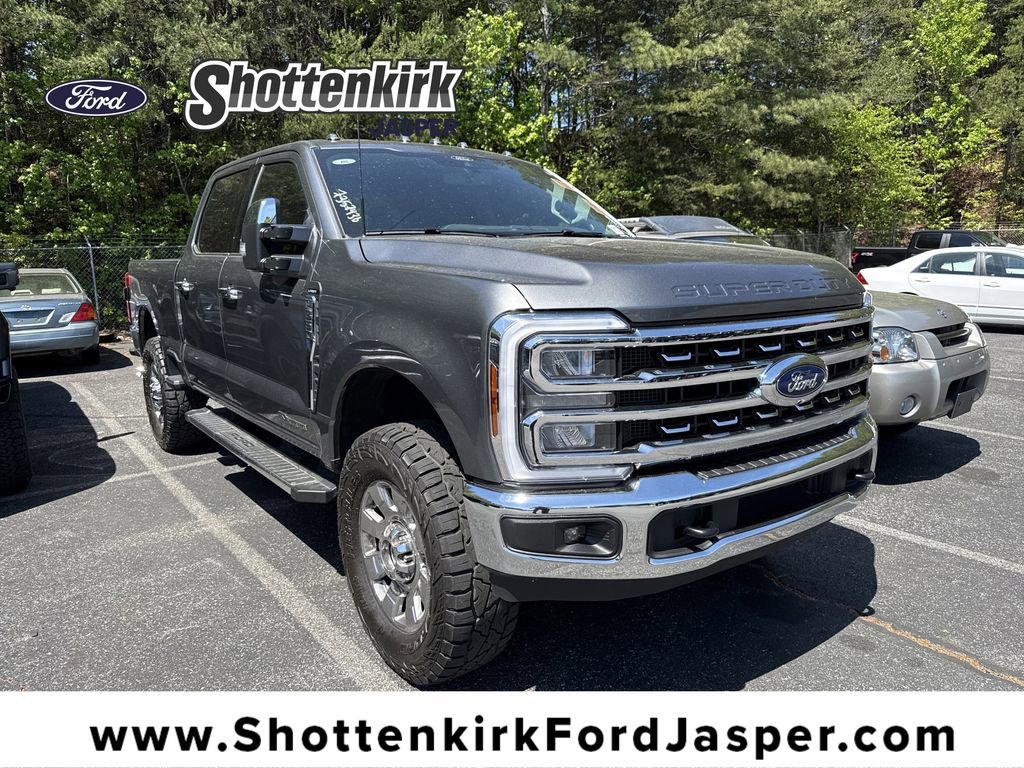 Used 2025 Ford F350 Lariat w/ Chrome Package AWD/4WD image 1