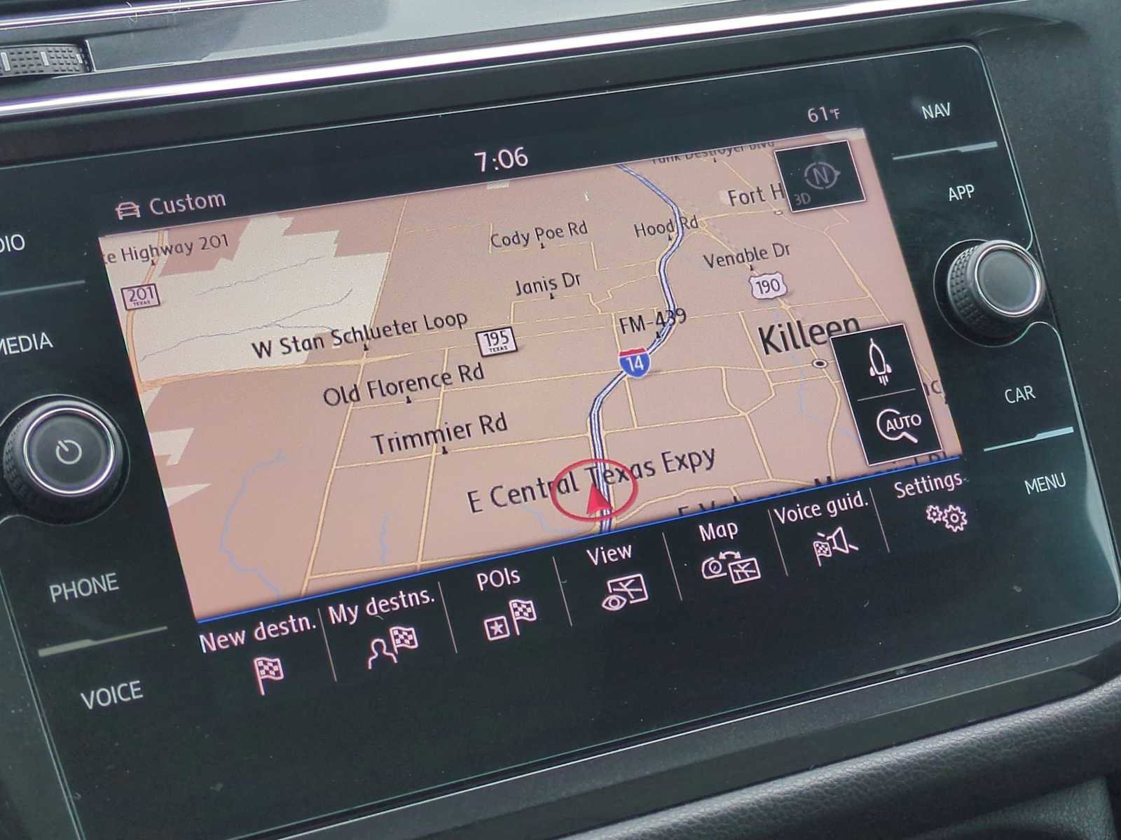 Used 2019 Volkswagen Tiguan SEL Premium AWD/4WD image 14