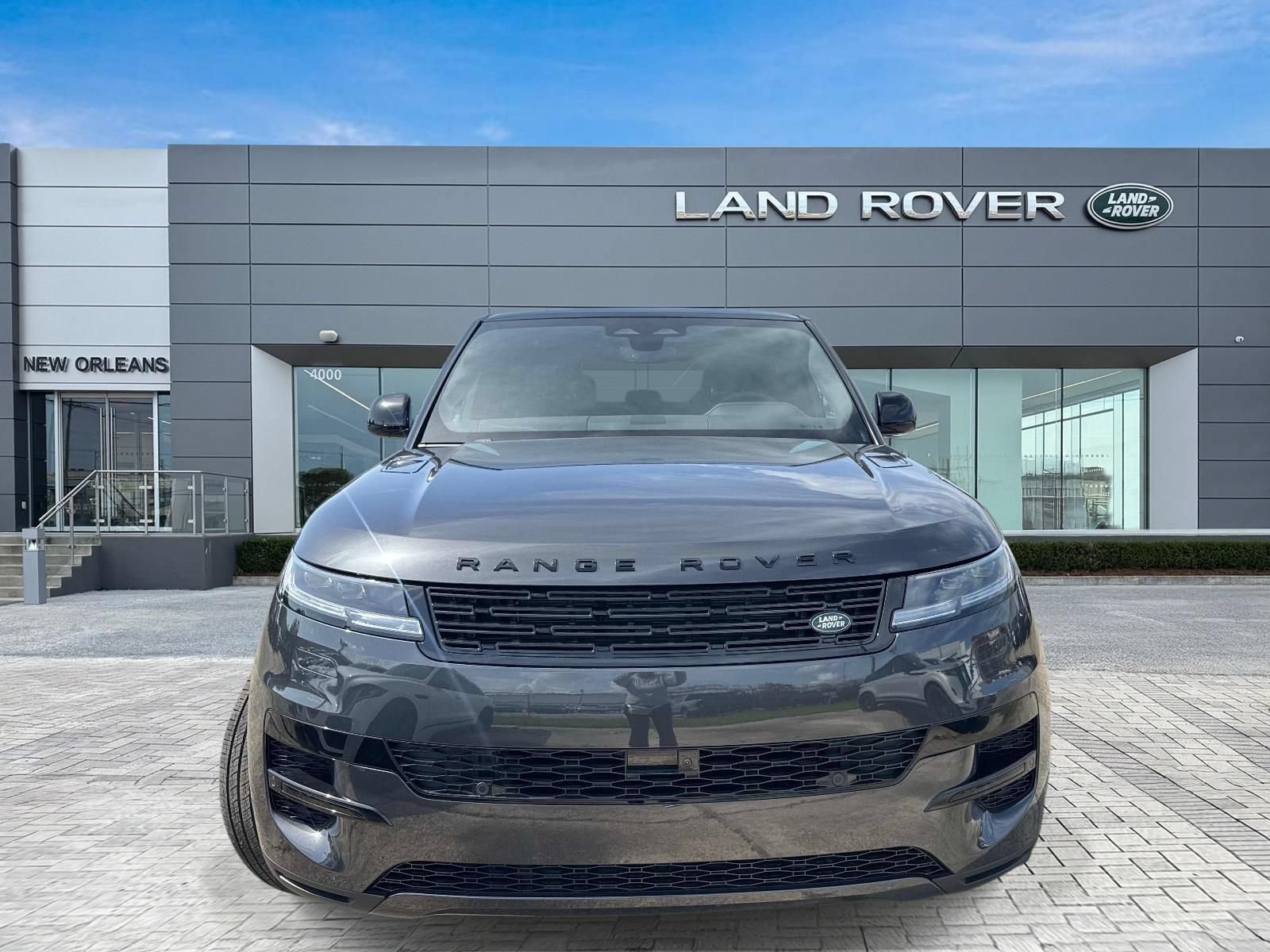 New 2026 Land Rover Range Rover Sport SE AWD/4WD image 4