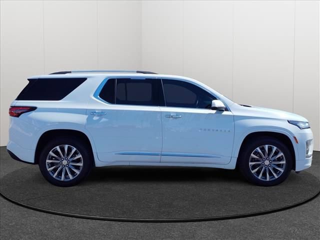 Certified 2023 Chevrolet Traverse Premier w/ LPO, Cargo Package FWD image 4