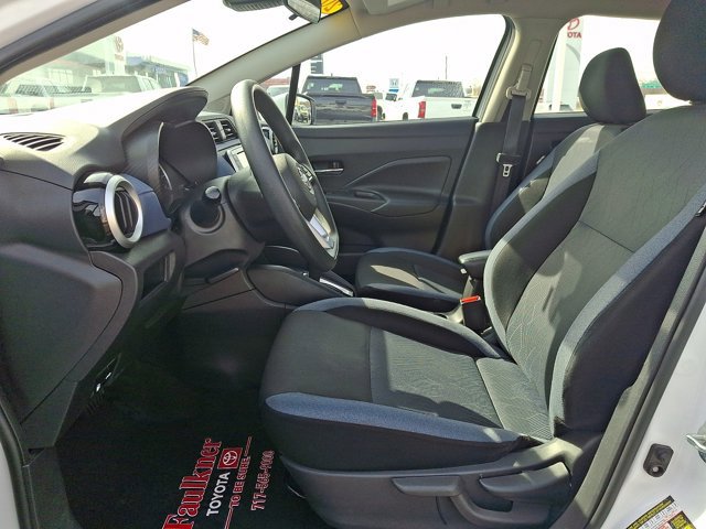 Used 2023 Nissan Versa SV image 13