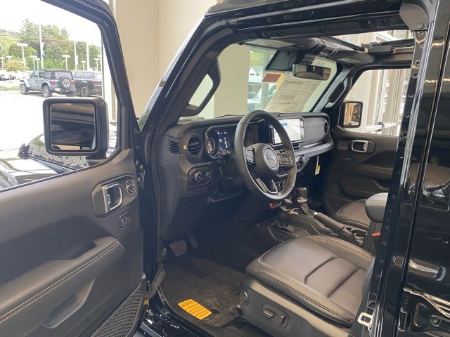 New 2025 Jeep Wrangler Rubicon 392 image 13