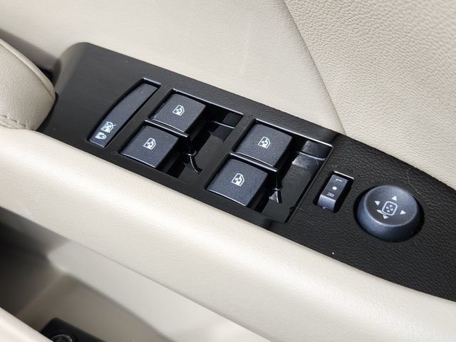 Used 2013 Cadillac XTS Luxury w/ Driver Awareness Package AWD/4WD image 12