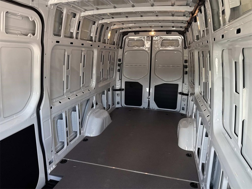 New 2025 Mercedes-Benz Sprinter 2500 image 17
