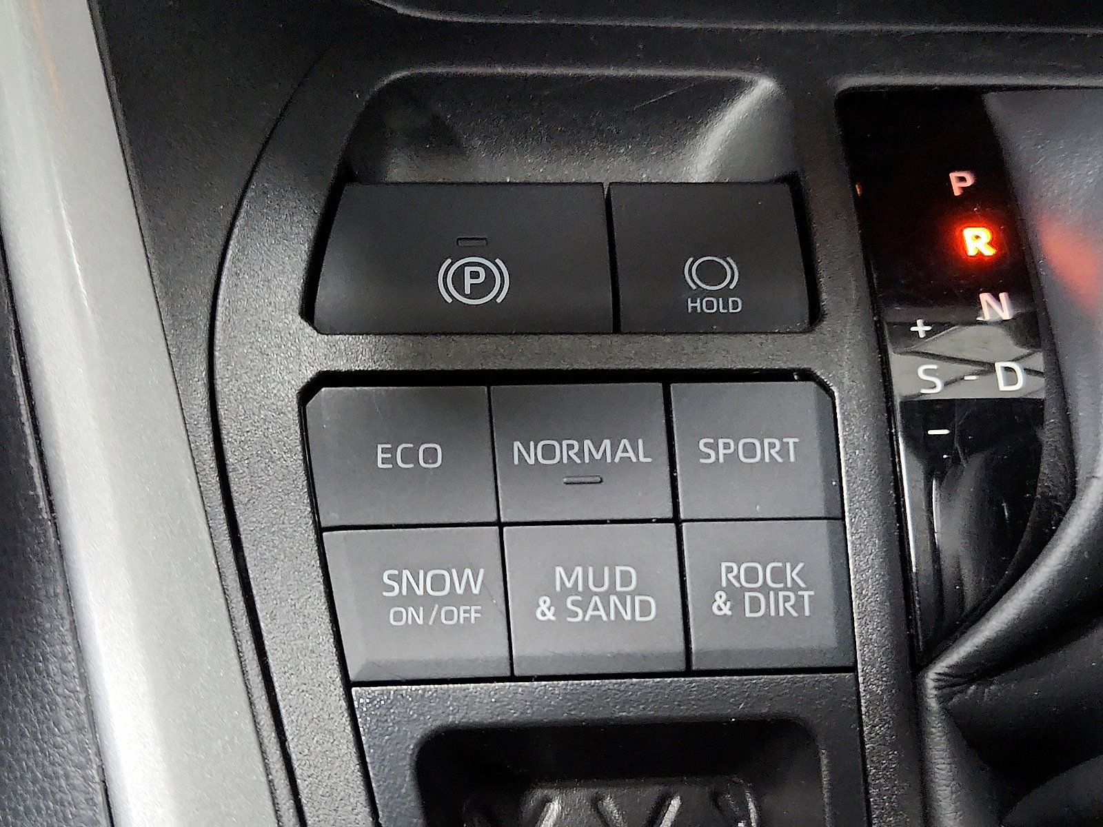 Certified 2025 Toyota RAV4 LE image 19