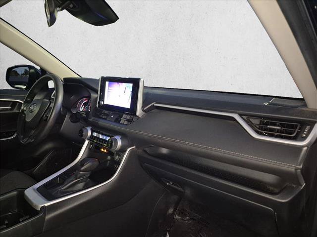 Certified 2025 Toyota RAV4 XLE FWD image 21