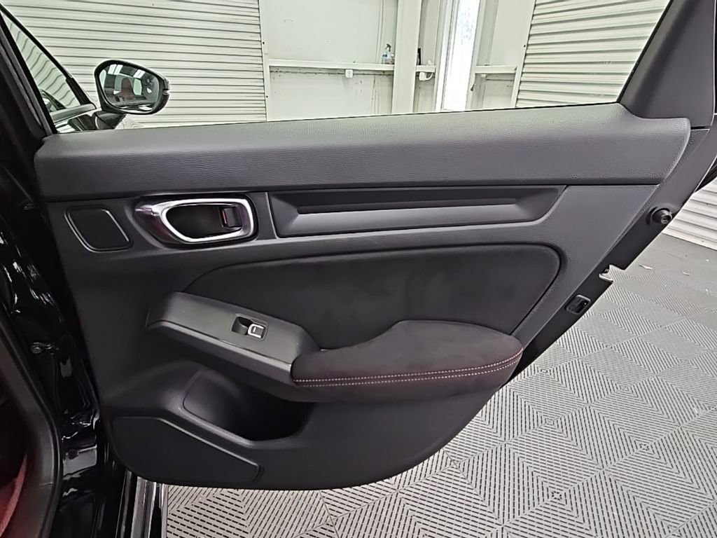 Used 2025 Honda Civic Type R image 36