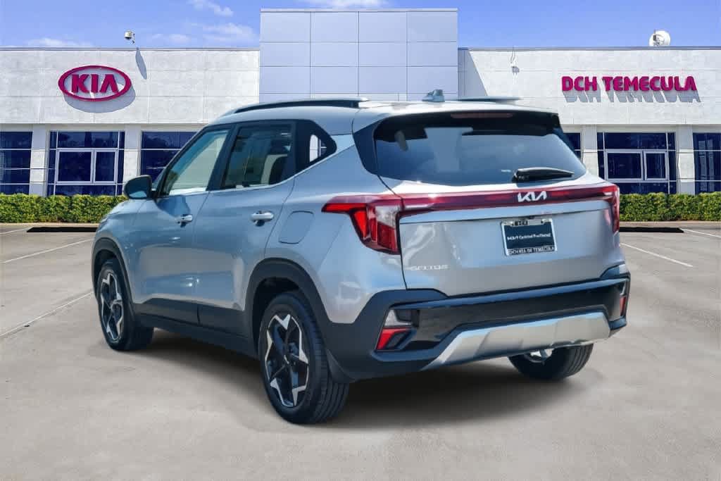 Certified 2025 Kia Seltos EX w/ EX Sunroof Package FWD image 6