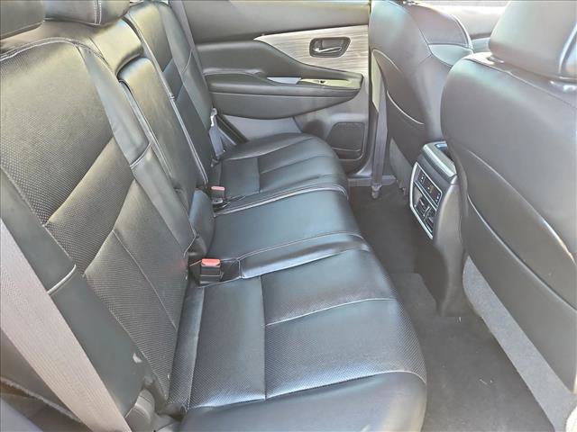 Used 2016 Nissan Murano Platinum FWD image 25