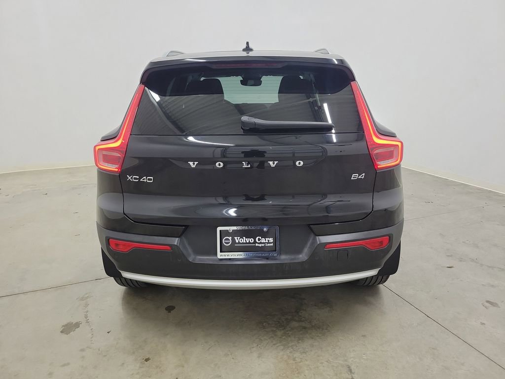 Certified 2023 Volvo XC40 B4 Plus w/ Driver Assist Package image 6