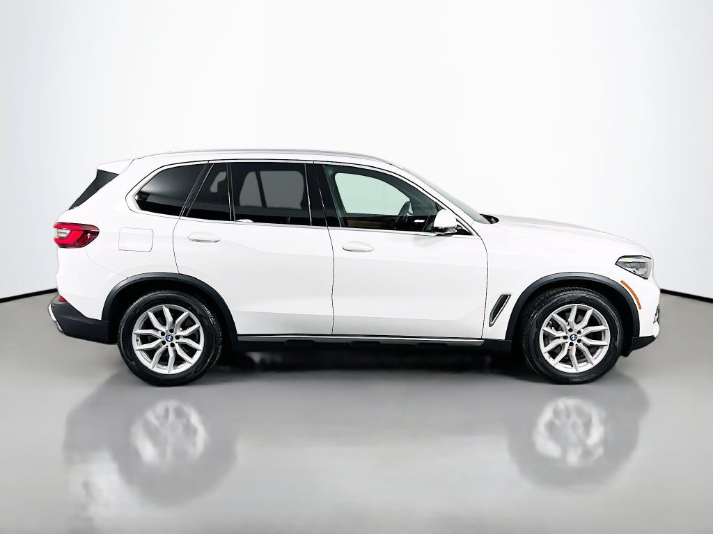 Used 2023 BMW X5 xDrive40i AWD/4WD image 4