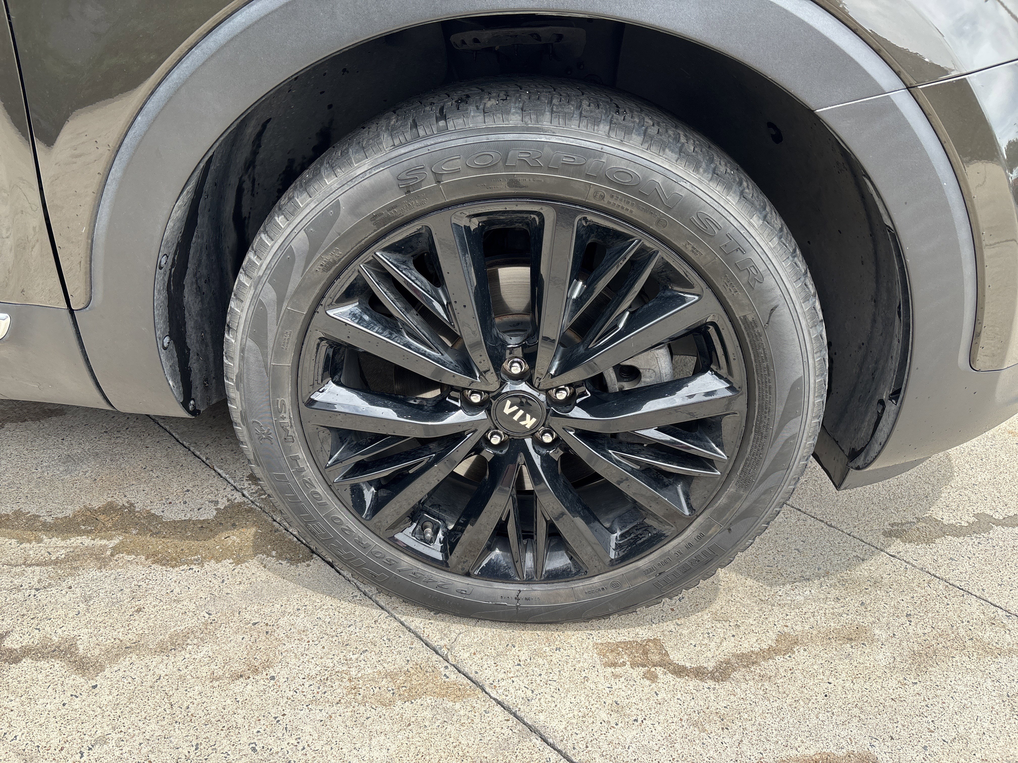 Used 2020 Kia Telluride SX FWD image 17