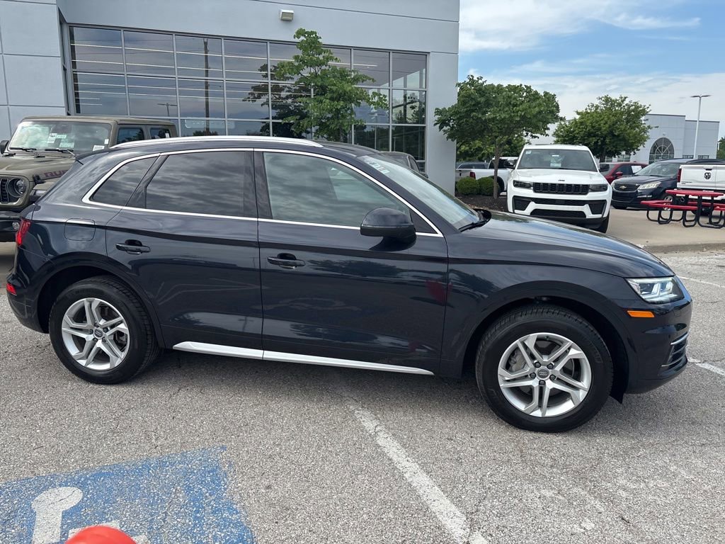 Used 2018 Audi Q5 2.0T Premium Plus w/ Premium Plus Package AWD/4WD image 28