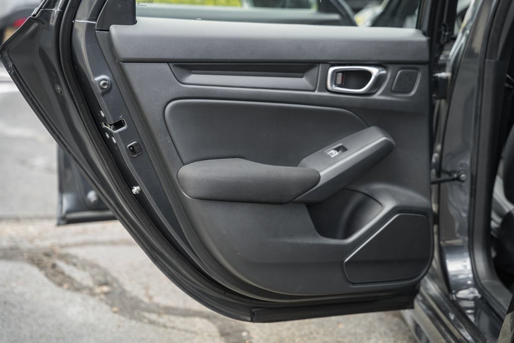 Used 2023 Honda Civic Sport image 32
