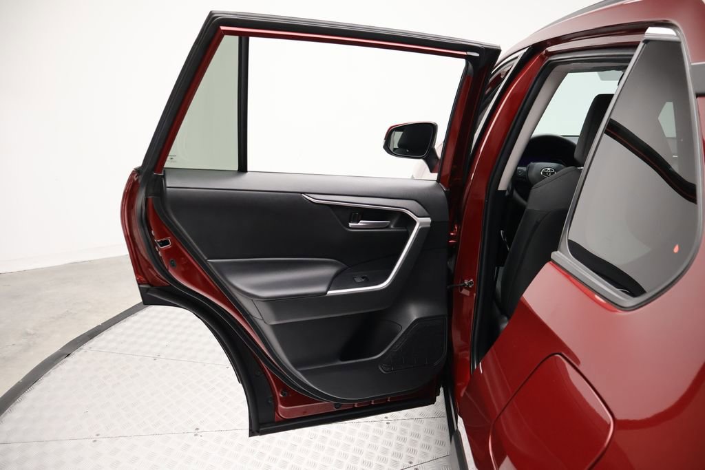 Certified 2023 Toyota RAV4 XLE image 21