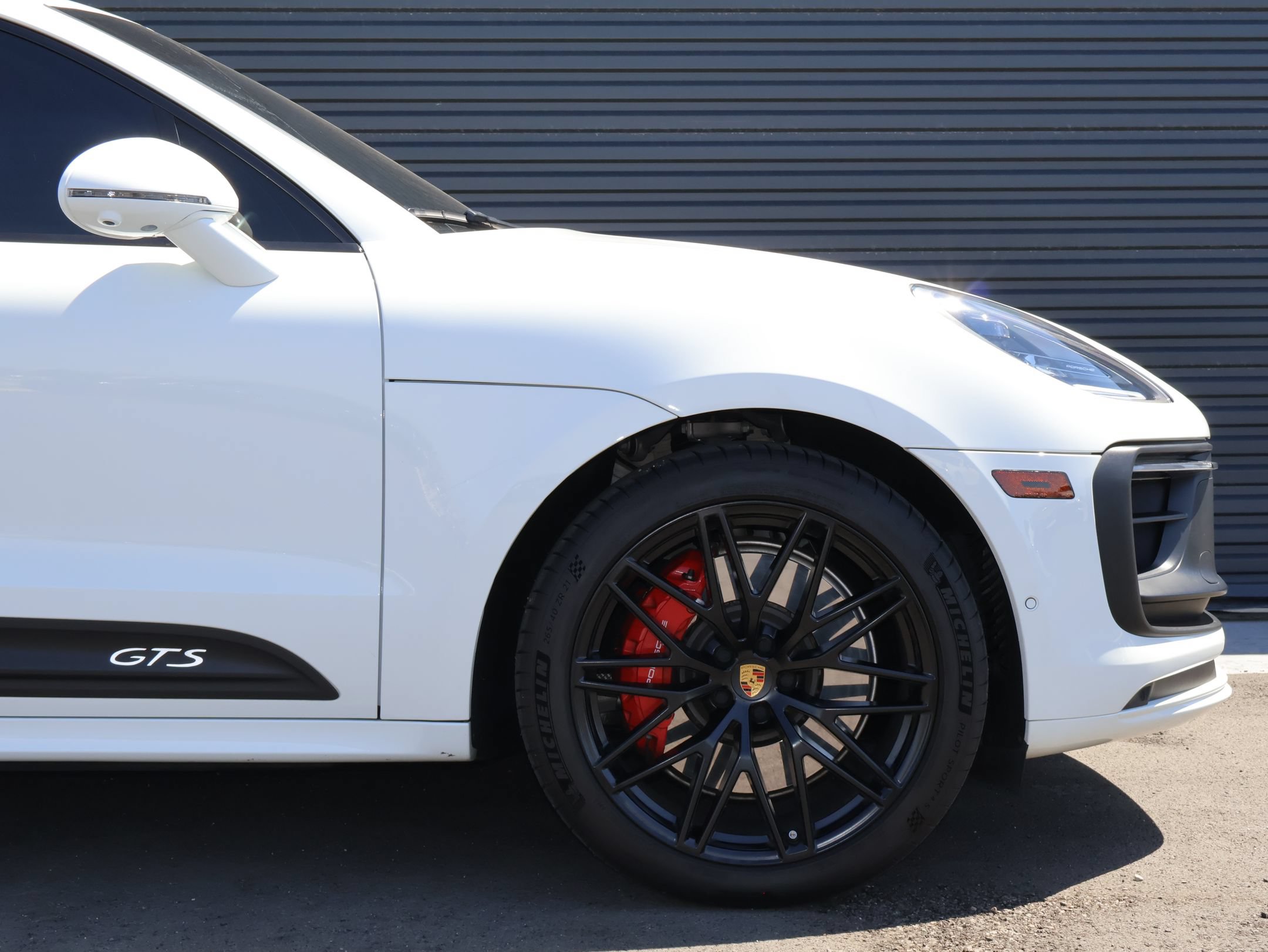 Used 2022 Porsche Macan GTS AWD/4WD image 12