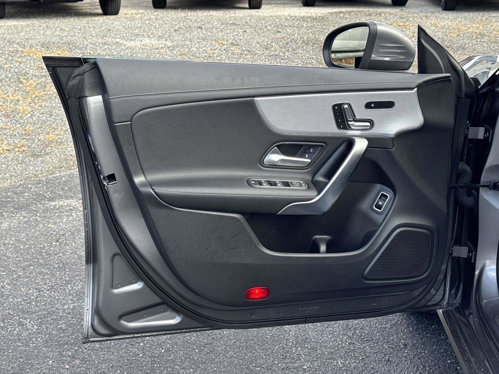 Used 2020 Mercedes-Benz CLA 250 4MATIC image 19