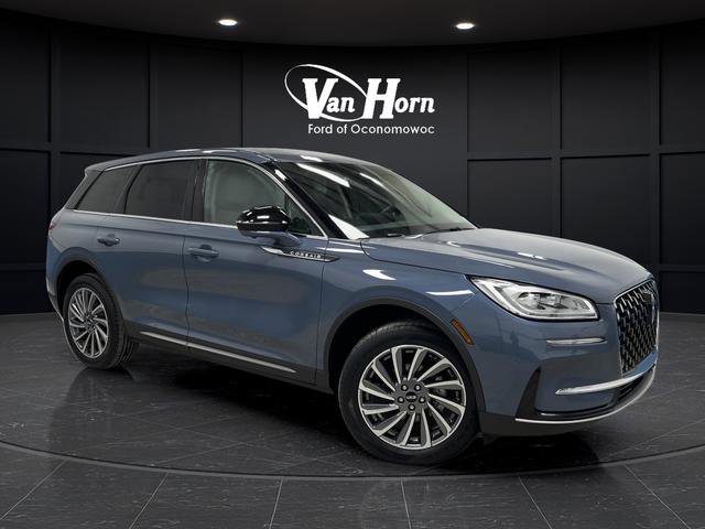 Used 2025 Lincoln Corsair Reserve w/ Towing Package image 1