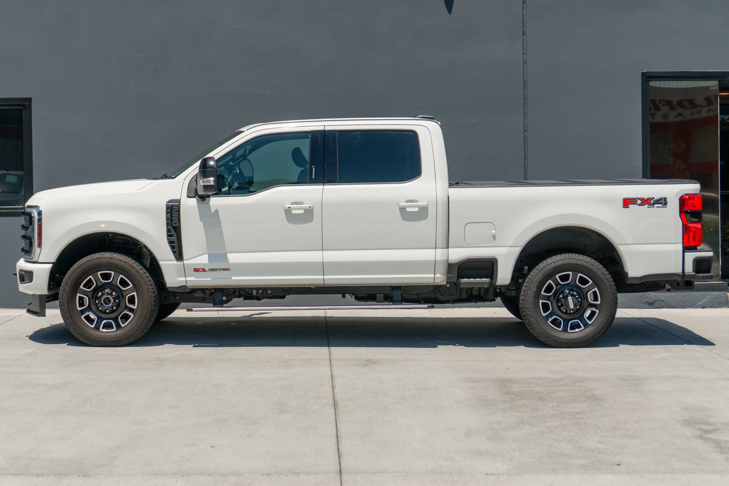 Used 2026 Ford F250 Platinum AWD/4WD image 2