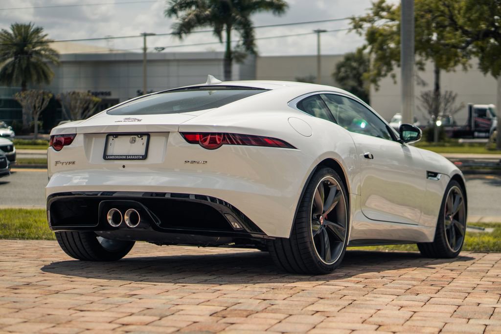 Used 2020 Jaguar F-TYPE R-Dynamic image 5
