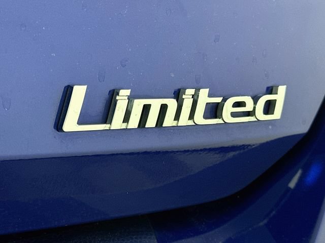 Used 2023 Hyundai Elantra Limited FWD image 28