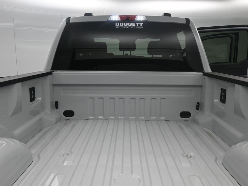 New 2026 Ford F350 Lariat w/ Chrome Package image 13