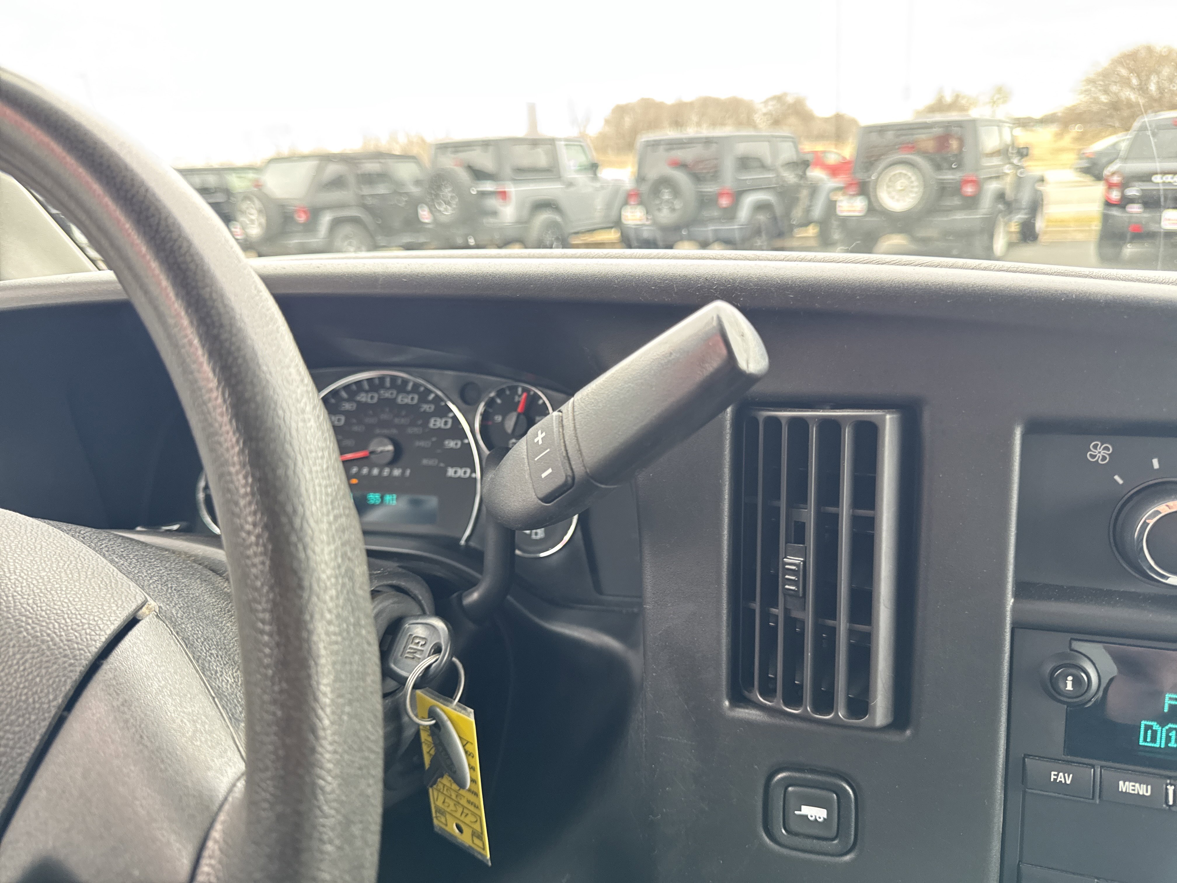 Used 2019 Chevrolet Express 3500 w/ Driver Convenience Package RWD image 16