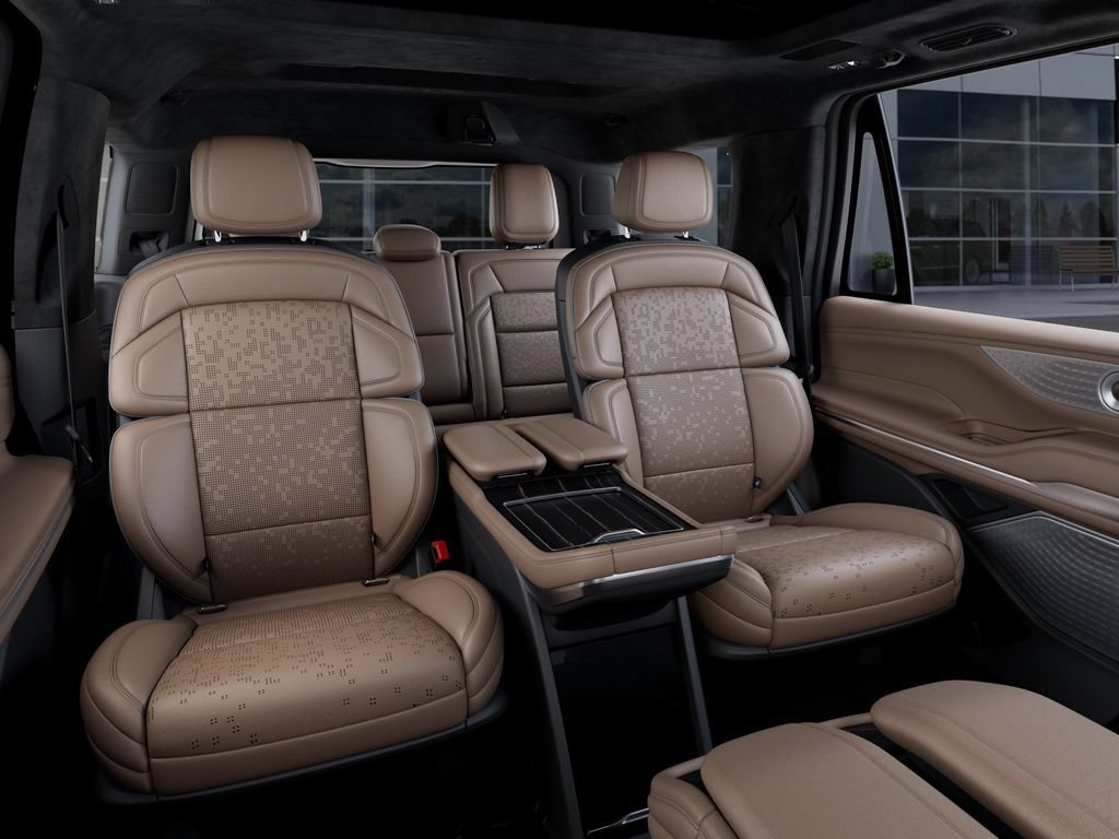 New 2027 Lincoln Navigator Black Label AWD/4WD image 11