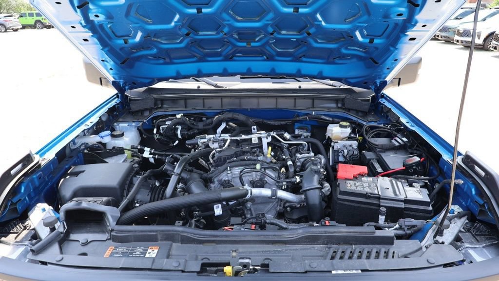 Used 2025 Ford Bronco Badlands AWD/4WD image 35