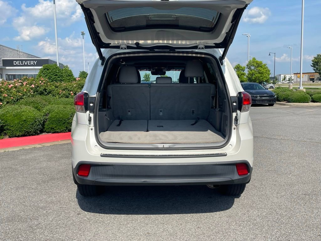 Used 2017 Toyota Highlander XLE FWD image 75