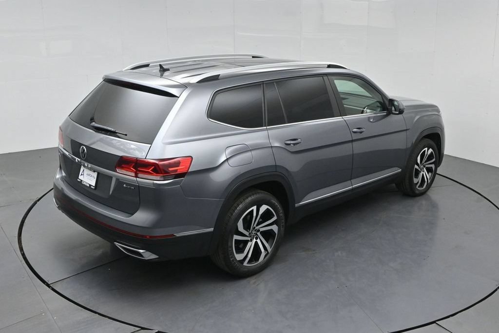 Used 2023 Volkswagen Atlas SEL AWD/4WD image 46