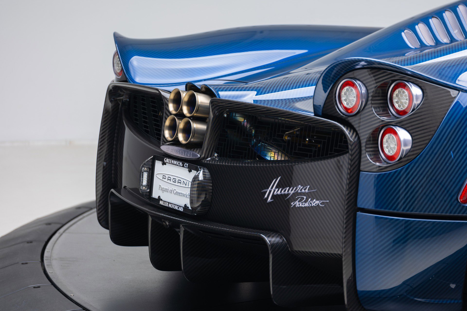 Used 2017 Pagani Huayra image 10