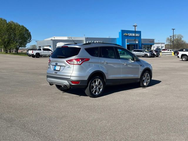 Used 2015 Ford Escape SE w/ Equipment Group 201A image 4