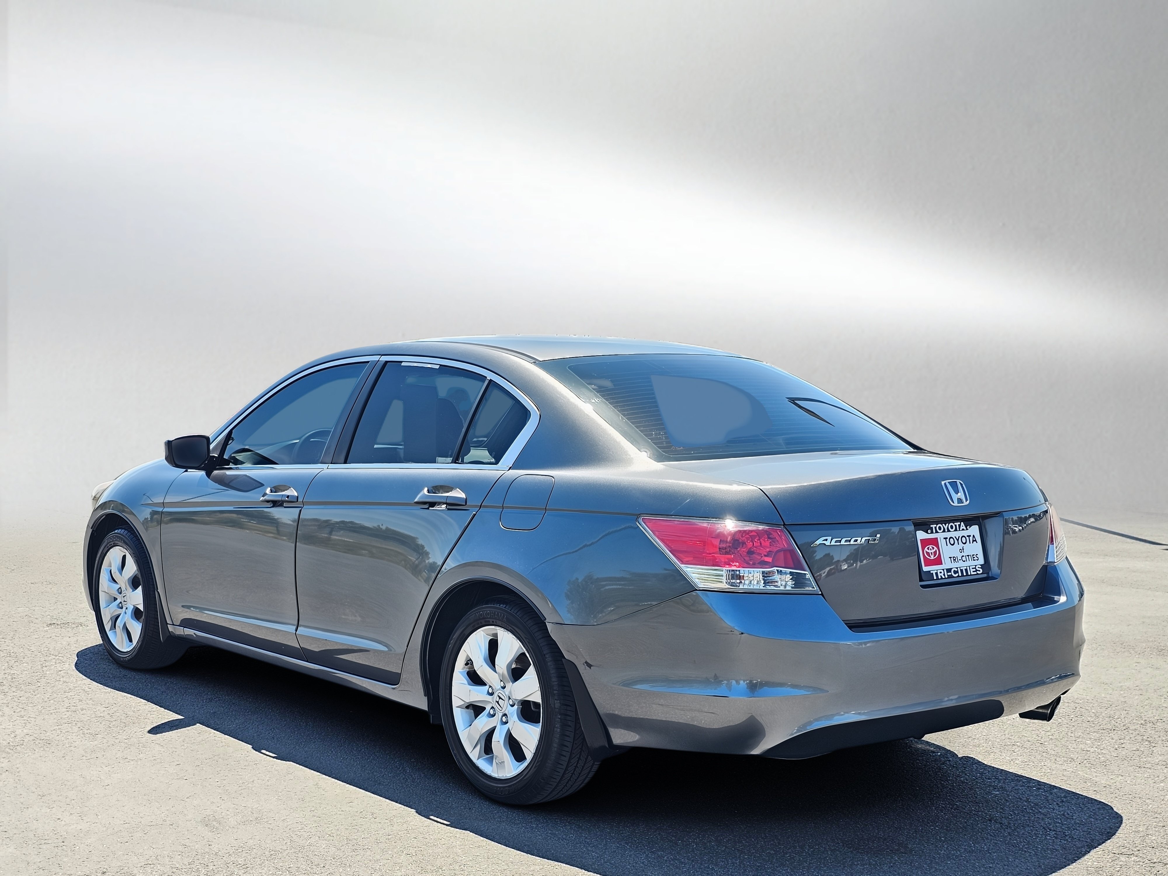 Used 2010 Honda Accord EX image 3