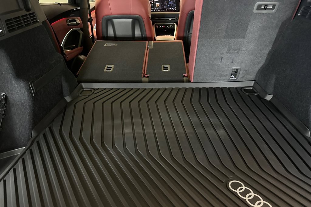 Used 2025 Audi SQ5 Premium Plus AWD/4WD image 15