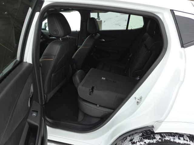 Used 2025 Buick Envista Avenir image 42