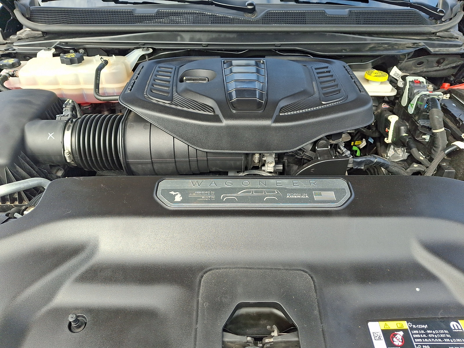 Used 2025 Jeep Wagoneer L 4WD image 28