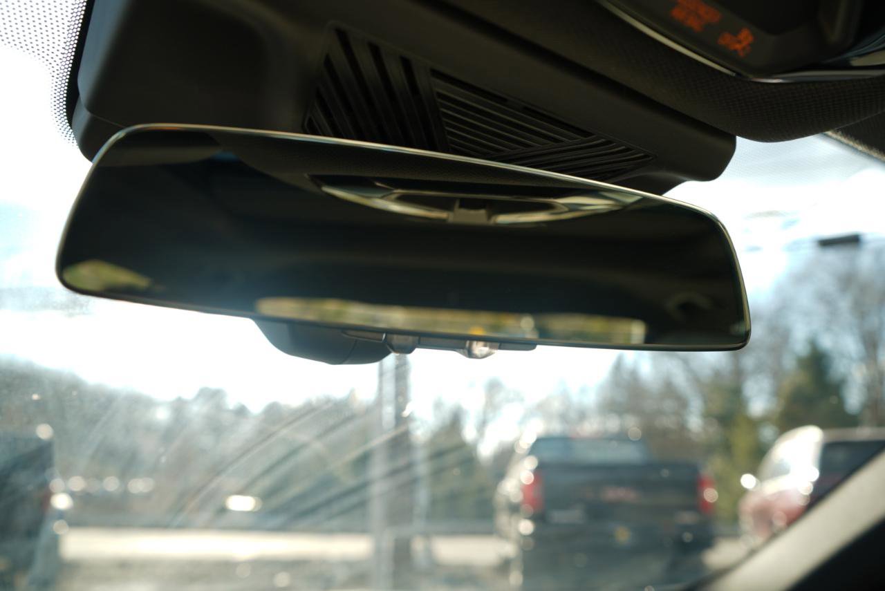 Used 2024 BMW 530i xDrive 530i xDrive Sedan w/ Convenience Package image 29