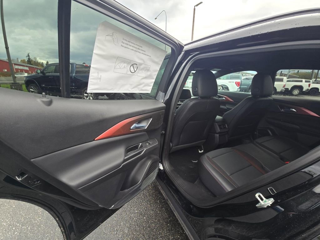 New 2026 Chevrolet Equinox EV RS image 18