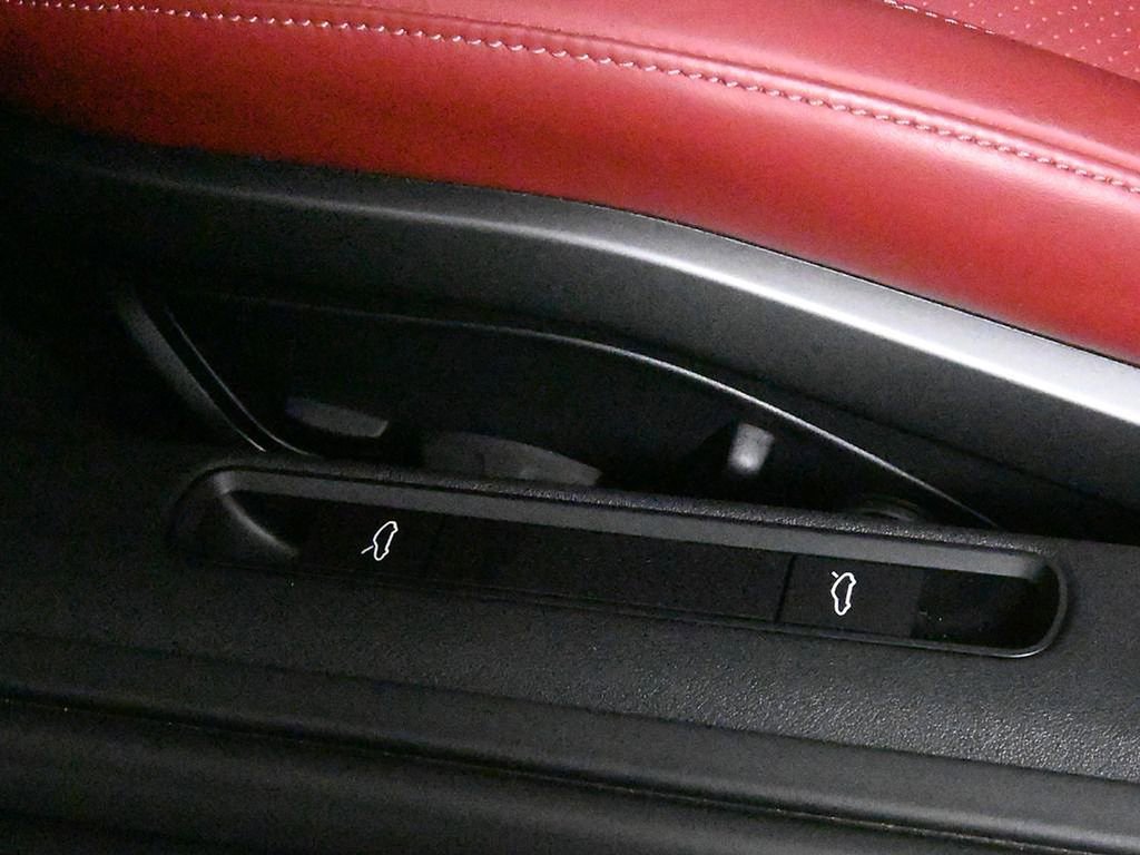 Used 2022 Porsche 911 Carrera 4 GTS image 31