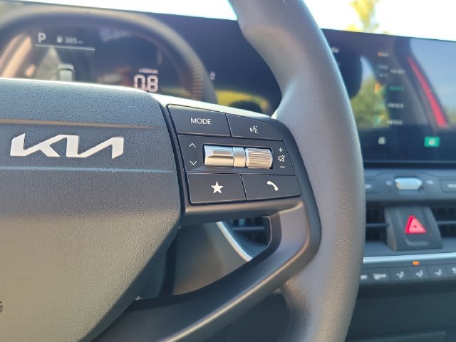 New 2026 Kia K4 FWD image 16