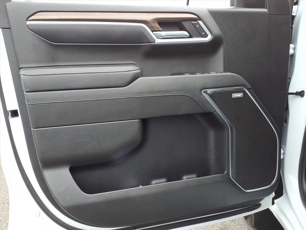 Used 2022 Chevrolet Silverado 1500 RST w/ Redline Edition image 12