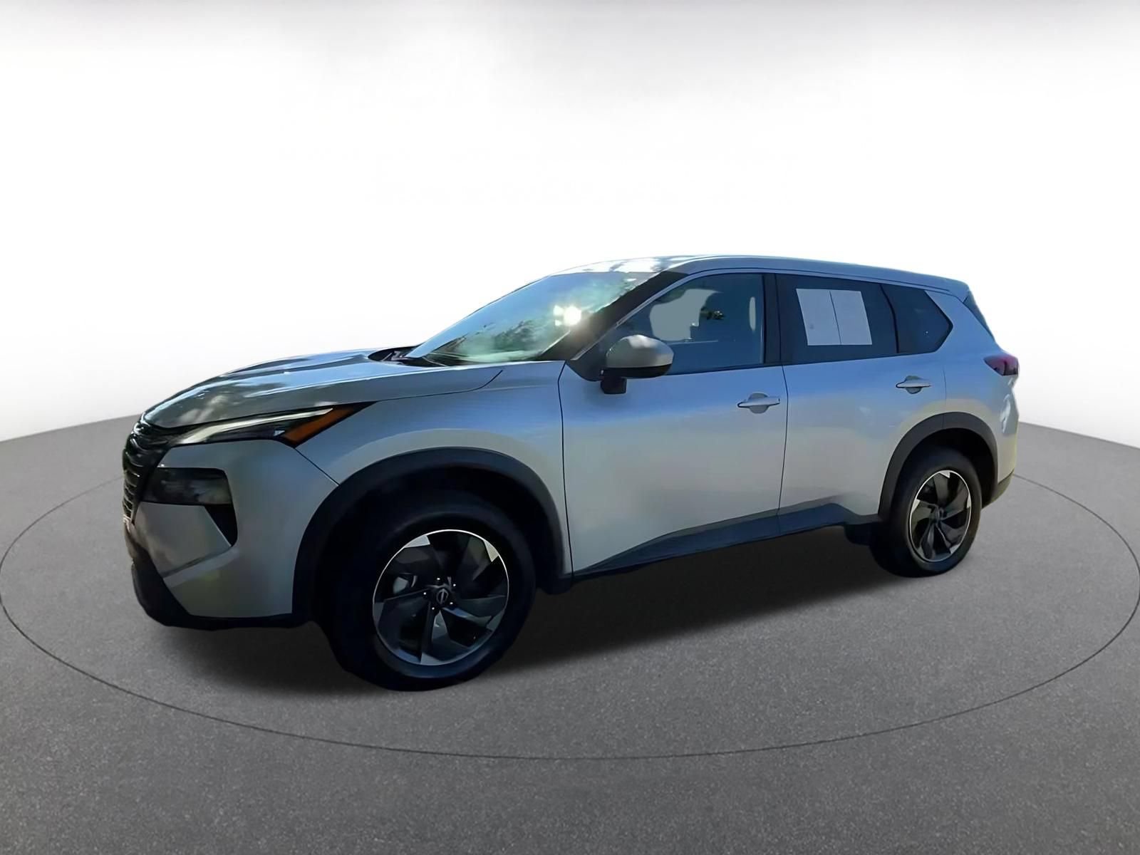 Used 2025 Nissan Rogue SV AWD/4WD image 7