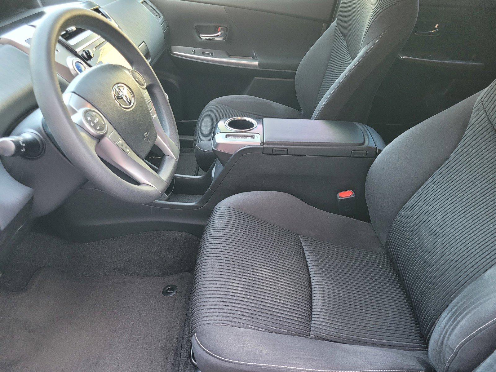 Used 2015 Toyota Prius V Three FWD image 22
