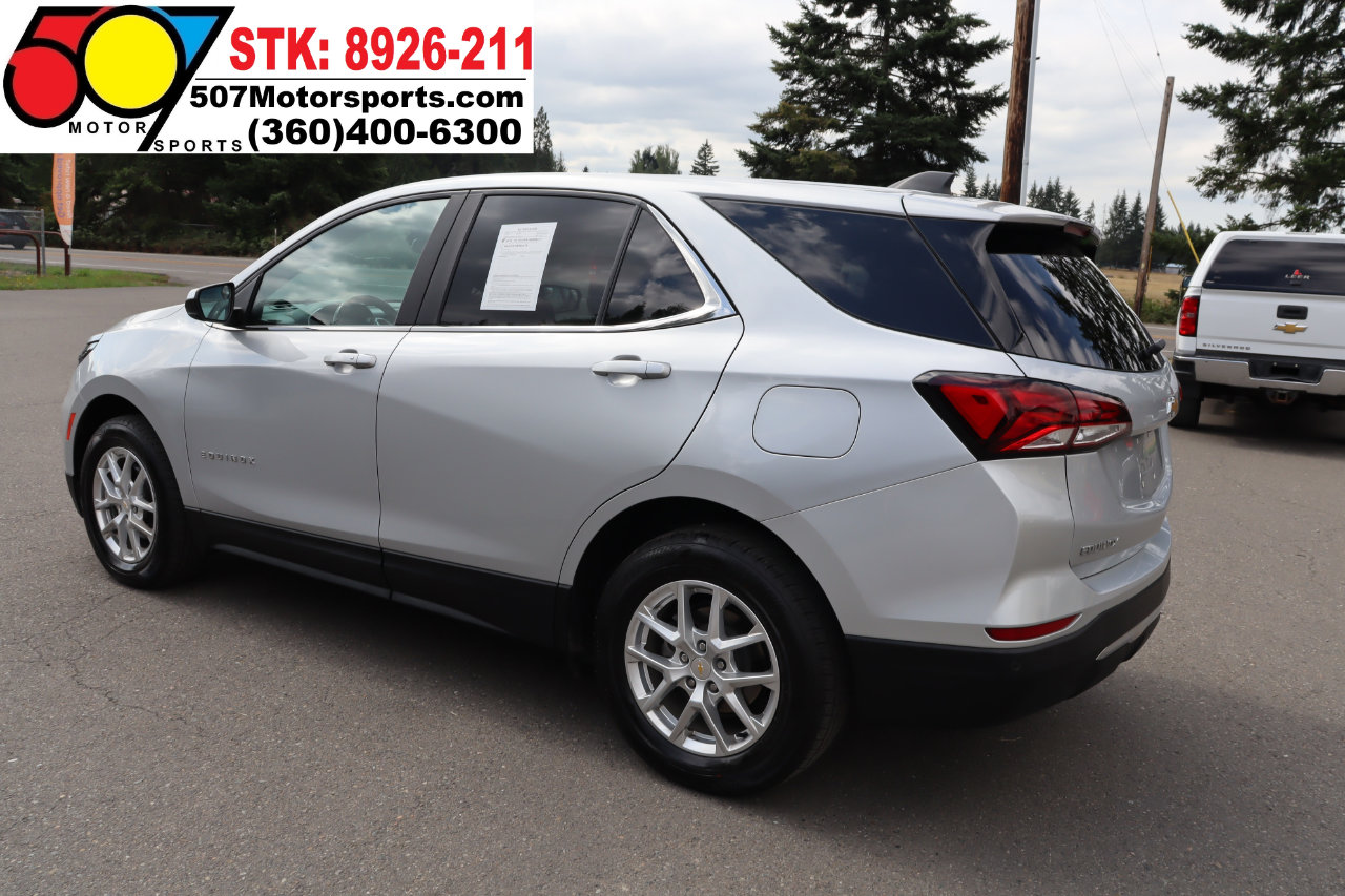 Used 2022 Chevrolet Equinox LT w/ Driver Convenience Package image 5