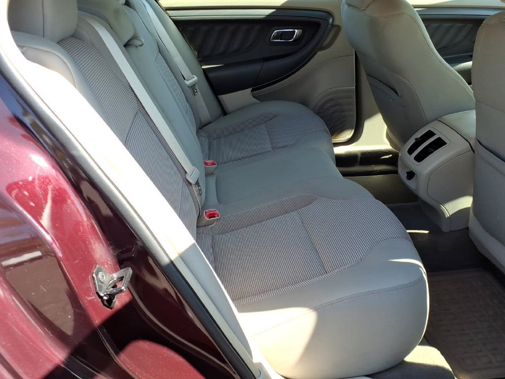Used 2011 Ford Taurus SEL w/ 201A Rapid Spec Order Code FWD image 12